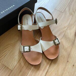 A Détacher Heeled Buckle Leather Sandal